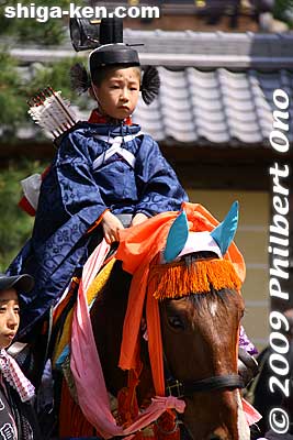 Keywords: shiga taga-cho taisha matsuri festival shrine horses children boy 