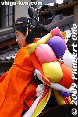 Keywords: shiga taga-cho taisha matsuri festival horses boy children 