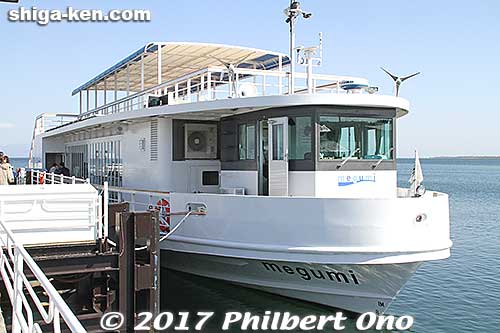 At Imazu Port, the boat named "megumi" goes to Kaizu-Osaki.
Keywords: shiga takashima kaizu-osaki cherry blossom cruise boat sakura imazu