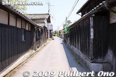 Many houses and wooden walls in Harie are black.
Keywords: shiga takashima shin-asahi harie