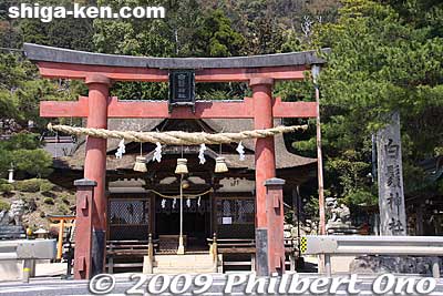 Shirahige Shrine. [url=http://shirahigejinja.com/]Official Web site here.[/url] [url=http://goo.gl/maps/kcrNG]MAP[/url]
Keywords: shiga takashima takashima-cho lake biwa shinto shrine