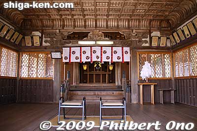 Inside the Haiden Hall of Shirahige Shrine. People also pray at the shrine for finding a good marriage partner, conceiving a child, academic excellence (passing college entrance exams), and water/boating safety.
Keywords: shiga takashima takashima-cho shirahige shinto shrine 