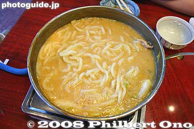 After you eat the main dish, mixing udon noodles in the miso broth is also good (if you still have room in your stomach).
Keywords: shiga takatsuki-cho restaurant food japanfood