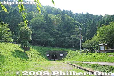 This is the second water tunnel, next to the original tunnel and running parallel.
Keywords: shiga nagahama takatsuki-cho nishino water tunnel