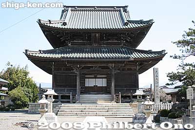 Gyokusenji is a Buddhist temple of the Tendai Sect, commonly called Gansan Daishi, after the priest Gansan Daishi 元三大師 (912-985) whose birthplace is near the temple. [url=http://goo.gl/maps/1VjVR]MAP[/url]
Keywords: shiga nagahama torahime-cho buddhist temple