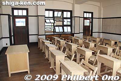 This is one of two rooms in the building which has been reconstructed as a classroom for display purposes.
Keywords: shiga toyosato primary elementary school vories 