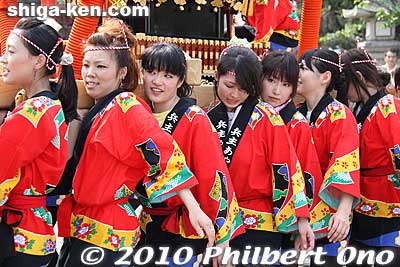 They are so photogenic.
Keywords: shiga yasu hyozu taisha shrine matsuri festival mikoshi portable shrine