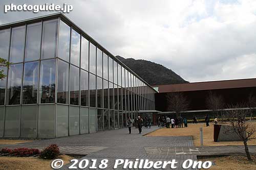 Within the shrine grounds is the very impressive Shimane Museum of Ancient Izumo. (島根県立古代出雲歴史博物館)
