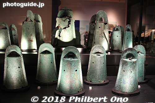 Dotaku bronze bells that are all National Treasures in Shimane.
Keywords: Shimane Museum Ancient Izumo