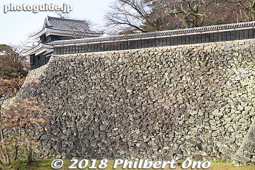 South Turret and stone wall.
Keywords: shimane matsue castle