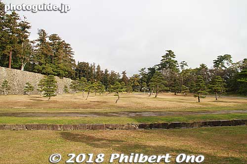 Ninomaru where they had rice storehousees.
Keywords: shimane Matsue Castle