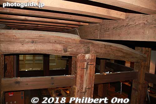 Ceiling beams in Matsue Castle 
Keywords: shimane Matsue Castle National Treasure