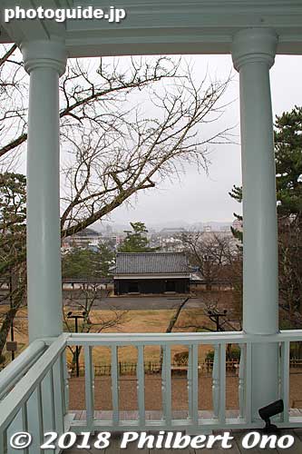 Kounkaku balcony.
Keywords: shimane Matsue Castle kounkaku guesthouse