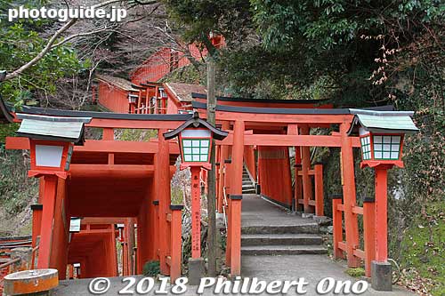 Another switchback.
Keywords: shimane tsuwano Taikodani Inari Jinja Shrine