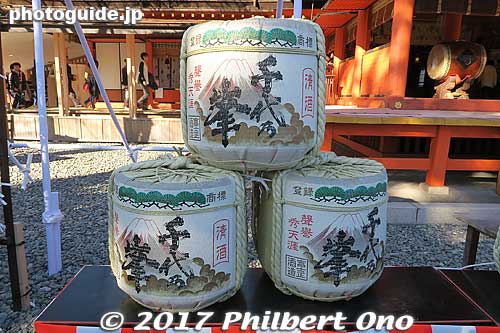 Barrels of sake
Keywords: shizuoka Fujinomiya Fujisan Hongu Sengen Taisha Shrine shinto