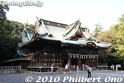 Mishima Taisha Shrine's Honden was destroyed by an earthquake in 1854. Rebuilt in 1869.
Keywords: shizuoka mishima taisha shinto shrine 