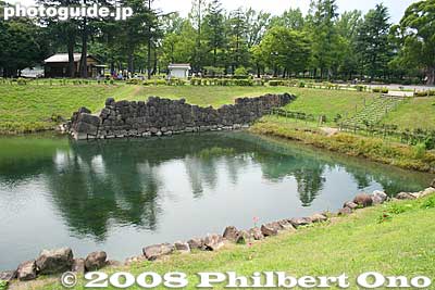 Ruins of the Inner Moat 内堀
Keywords: shizuoka sumpu sunpu castle park moat