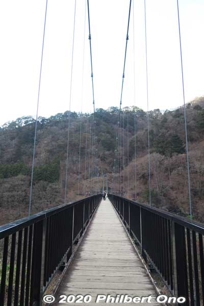 Great views of the river below. Nicknamed "Matchmaking Bridge."
Keywords: tochigi nikko Kinugawa Onsen River