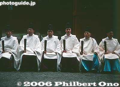 Shrine priests sitting
Keywords: tochigi nikko toshogu shrine spring festival