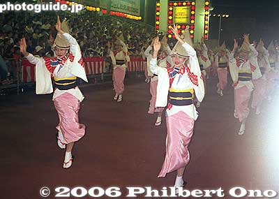 Really hard taking pictures with a small compact camera with no telephoto zoom.
Keywords: tokushima awa odori dance