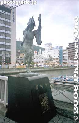 Sculpture of Awa Odori dancer
Keywords: tokushima awa odori dance
