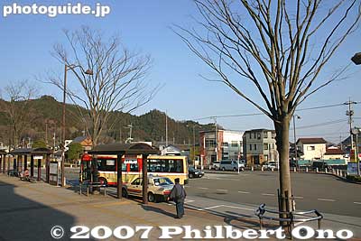 In front of JR Musashi-Itsukaichi Station (bus stops)
Keywords: tokyo akiruno itsukaichi train line station