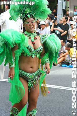 Keywords: tokyo taito-ku ward asakusa samba festival matsuri sexy woman women girls dancers