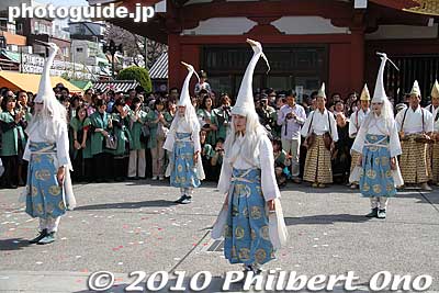 Keywords: tokyo taito-ku asakusa shirasagi no mai white heron dancers festival matsuri 