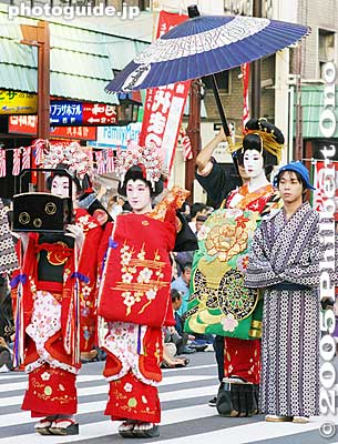 Oiran Dochu Procession
Keywords: tokyo taito-ku asakusa jidai matsuri festival historical period kimonobijin tokyomatsuri