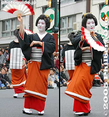 This was the only one who had a smile. The others were quite serious and solemn.
Keywords: tokyo taito-ku asakusa jidai matsuri festival historical period japangeisha kimonobijin