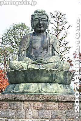 Daibutsu Buddha statue
Keywords: tokyo bunkyo-ku ward shingon buddhist temple japansculpture
