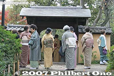 Tea ceremony women
Keywords: tokyo bunkyo-ku ward shingon buddhist temple