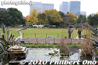 Pelican Fountain.
Keywords: tokyo chiyoda-ku hibiya koen park 