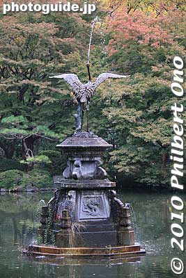Crane Fountain.
Keywords: tokyo chiyoda-ku hibiya koen park 