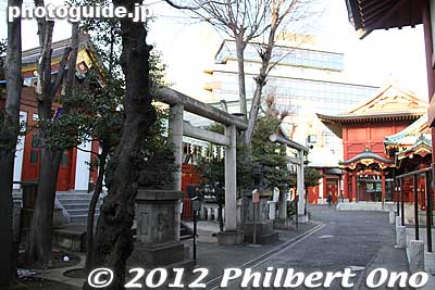 There are several lesser shrines.
Keywords: tokyo chiyoda-ku kanda myojin shrine