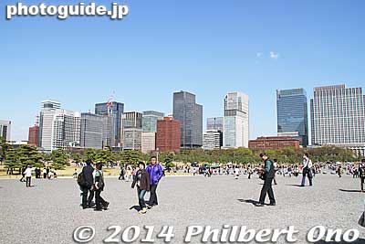 View of Marunouchi office buildings from Imperial Palace.
Keywords: tokyo chiyoda-ku imperial palace kokyo bridge moat
