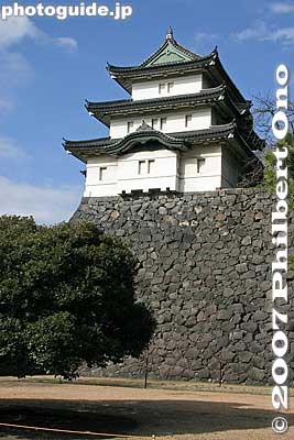 Fujimi Turret 富士見櫓
Keywords: tokyo chiyoda-ku imperial palace kokyo turret