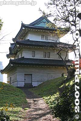 Behind  Fujimi Turret
Keywords: tokyo chiyoda-ku imperial palace kokyo turret