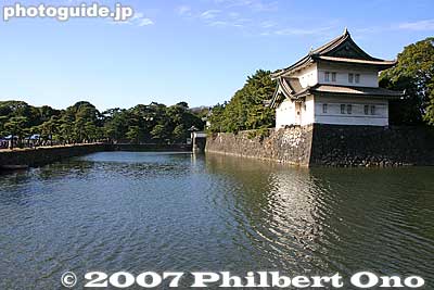 Tatsumi Turret 翼櫓（桜田二重櫓）
Keywords: tokyo chiyoda-ku imperial palace kokyo edo castle moat turret