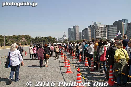 They started another line of people.
Keywords: tokyo chiyoda-ku imperial palace