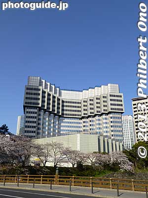 The demolition started in June 2012 and was completed in May 2013. Built in 1982, the Akasaka Prince Hotel is Japan's tallest building ever to be demolished. 
Keywords: tokyo chiyoda-ku akasaka prince hotel