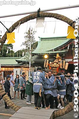 Keywords: tokyo chiyoda-ku hie jinja shrine sanno matsuri festival mikoshi portable shrine