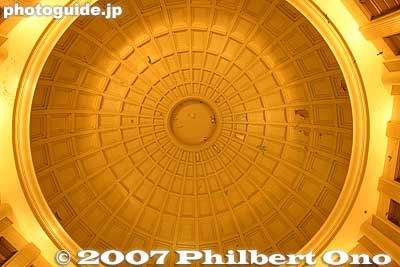 Tokyo Station Marunouchi North Entrance dome in 2007.
Keywords: tokyo chiyoda-ku JR train station marunouchi red brick building north entrance exit dome