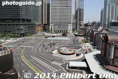 Keywords: tokyo chiyoda-ku JR train station marunouchi