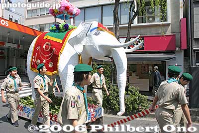 White elephant to anchor the parade. Notice the Buddha altar riding on the top. Before she gave birth to the Buddha, Queen Maya dreamed of a white elephant.
Keywords: tokyo tsukiji honganji buddhist temple jodo shinshu hanamatsuri
