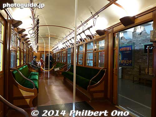 Inside Tokyo's first subway car. Refurbished.
Keywords: tokyo edogawa-ku kasai subway metro museum railway train