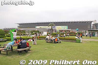 Inside the Tokyo Racecourse track oval.
Keywords: tokyo fuchu race course horse racing 