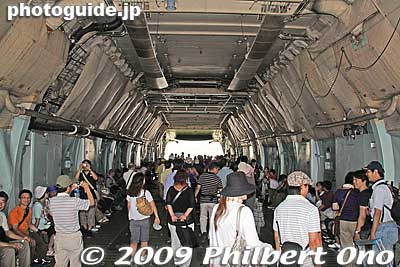 Inside the cargo hold of the C-5 Galaxy cargo plane. Also see [url=http://www.youtube.com/watch?v=TGy6cm25ZM8]my YouTube video here.[/url]
Keywords: tokyo fussa yokota united states usa air base force military japanese-american japan america friendship festival airplanes jets aircraft 