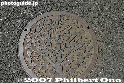 Higashikurume manhole
Keywords: tokyo higashikurume manhole