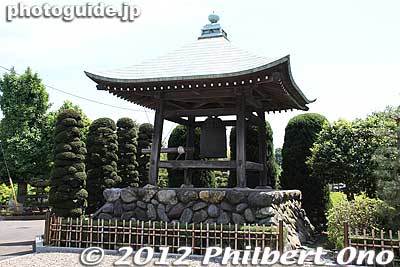 Bell
Keywords: tokyo higashimurayama Shofukuji temple zen rinzai